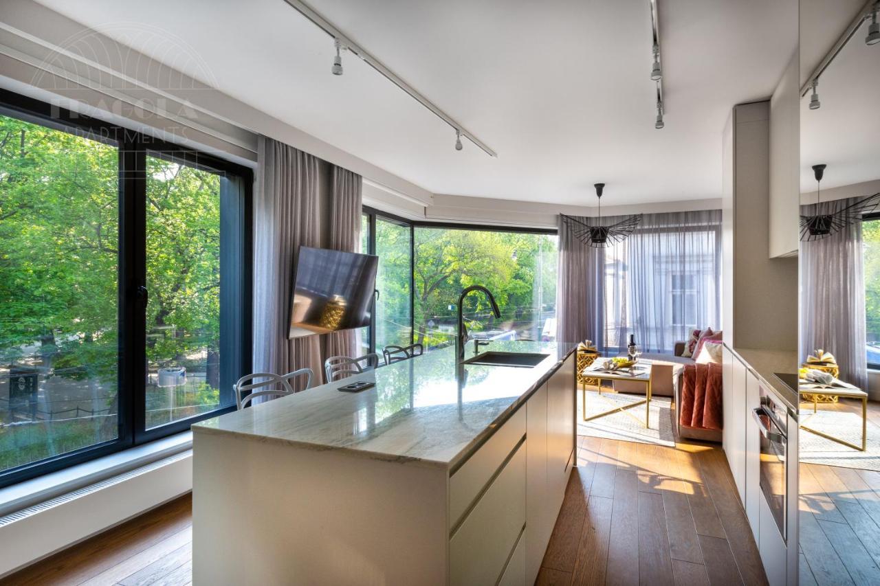 Modern View Of Planty Park Apartman Krakkó Kültér fotó